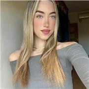 Profesora de refuerzo y apoyo apta para todos los cursos, especialmente primaria y ESO.